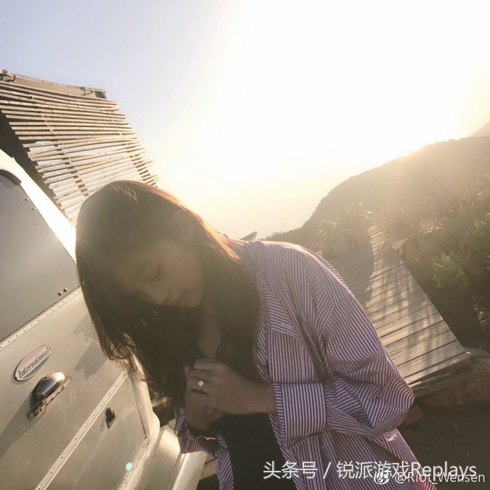 《英雄联盟》成就真爱情假话现实生活也有洛与霞