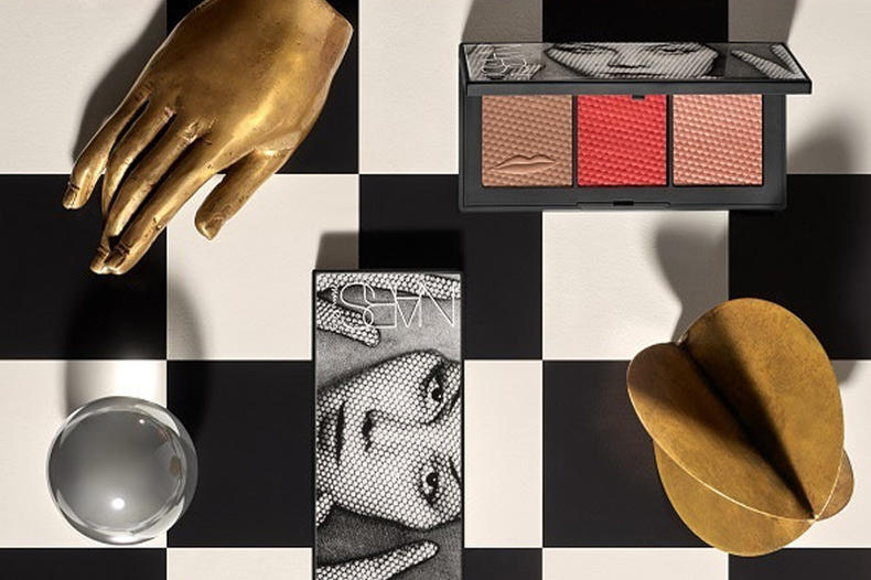 平价圣诞限定礼盒彩妆,美到窒息的圣诞彩妆