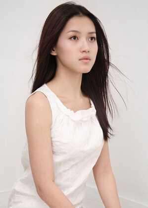 张雪迎灵动优雅又甜又美,怎么会有如此美丽动人的女孩子