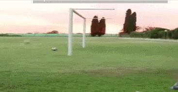 梅西踢右边锋吗,梅西踢高尔夫足球