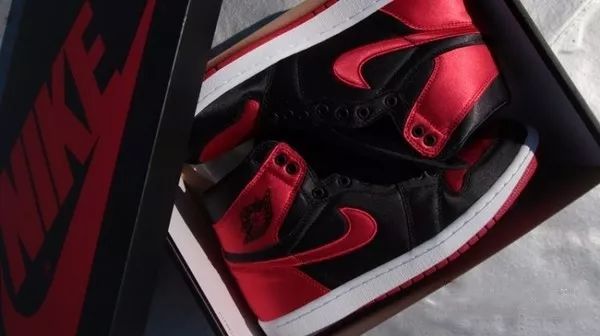 吴亦凡花6000刀买的鞋，竟然都排不到前十