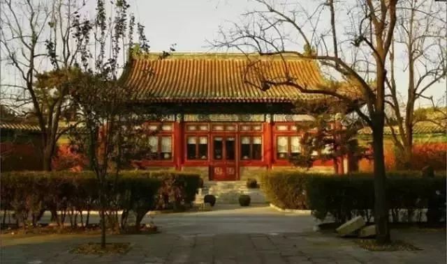 百感交集涌上心头,百感交集和感慨万千