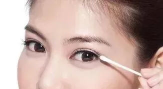 睫毛膏的正确卸妆方法,睫毛膏卸妆的正确方法