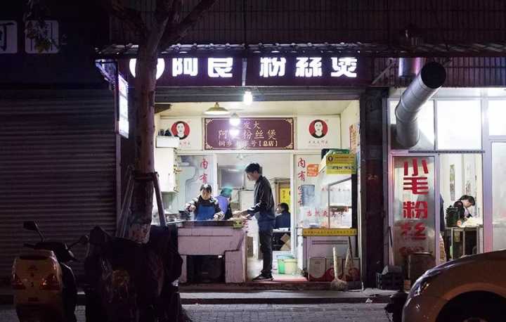 肉蟹煲最正宗的来自哪里,哪的肉蟹煲最好吃