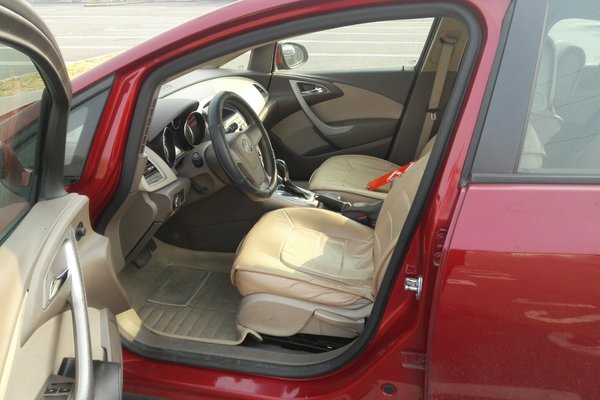 新生活的开始,别克英朗,不是很贵,但物超所值!