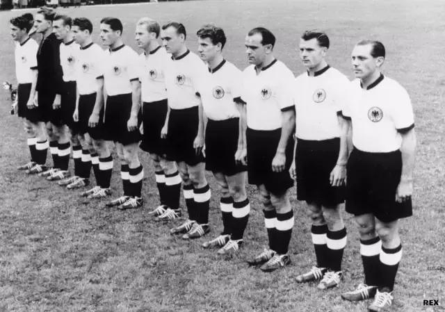 阿迪达斯与彪马的兄弟之争,阿迪达斯和彪马恩怨