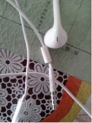 时隔6年，在郑州买的全新iPhone4S开箱大家看看值这个价吗？