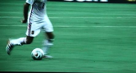 用物理的角度看世界,看足球比赛的情景