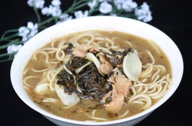 我叫杭州,这是我最新的简历,请多关照~