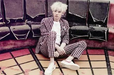 社长小报CNblue即将占领银行卡封面，朴灿烈开启演员模式