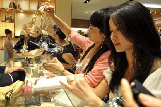 一比一复刻奢侈品真的一样吗,一比一复刻奢侈品