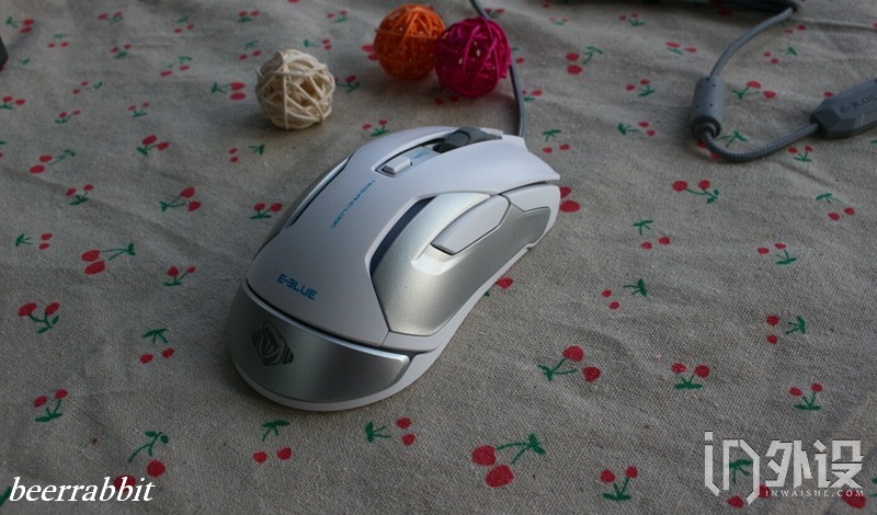 宜博疾光狂蛇,宜博m639鼠标
