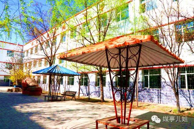 包钢三中真的要改名吗,包钢三中整体成绩怎么样