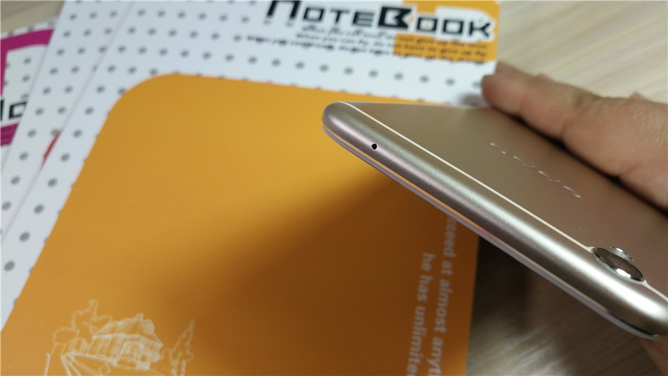 明明可以靠颜值偏偏你要拼实力,明明能靠脸偏偏拼才华