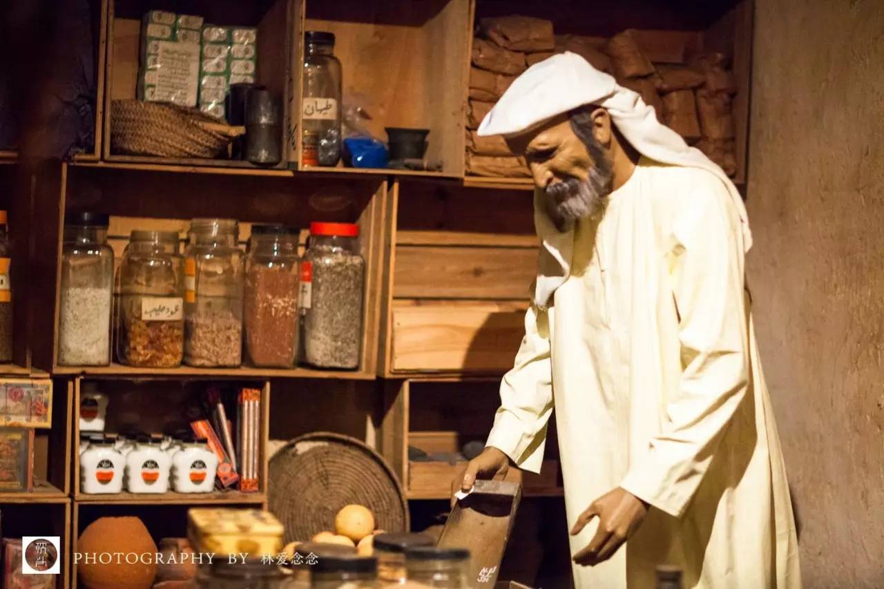 迪拜乞丐月入50万真的吗 (迪拜乞丐月收入高达47万元)