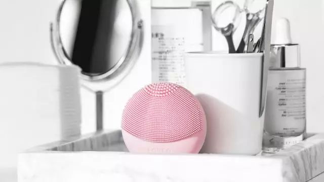 洗脸仪黑科技视频,洗脸的高科技仪器