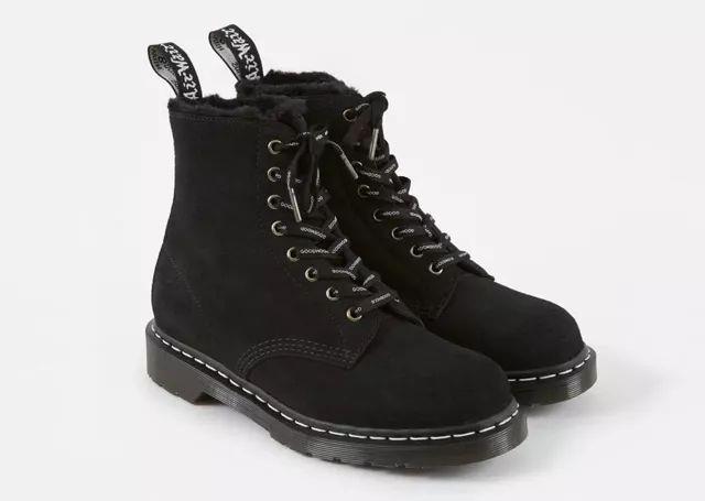 如何选择一款穿着舒服的马丁靴,马丁靴怎么选择比较百搭