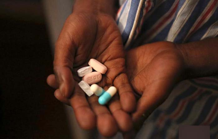 南非黑人逐步“驱逐”白人：文化低但生育力强