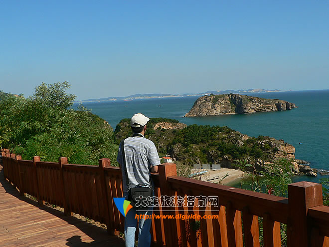 大连滨海路木栈道旅游攻略,航拍大连滨海路木栈道视频