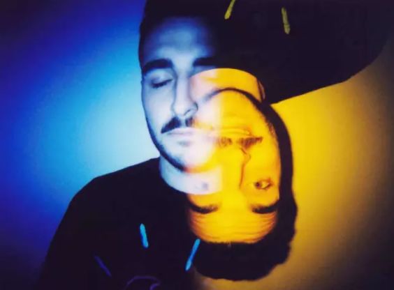 拍照自带复古感相机,自带滤镜拍立得