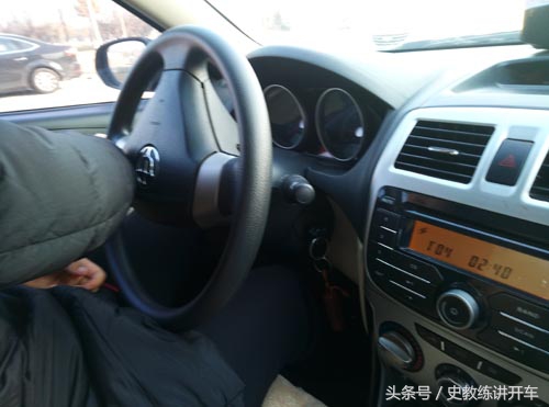 科目二倒车左入库点位详细讲解,科目二倒车点位和技巧全过程