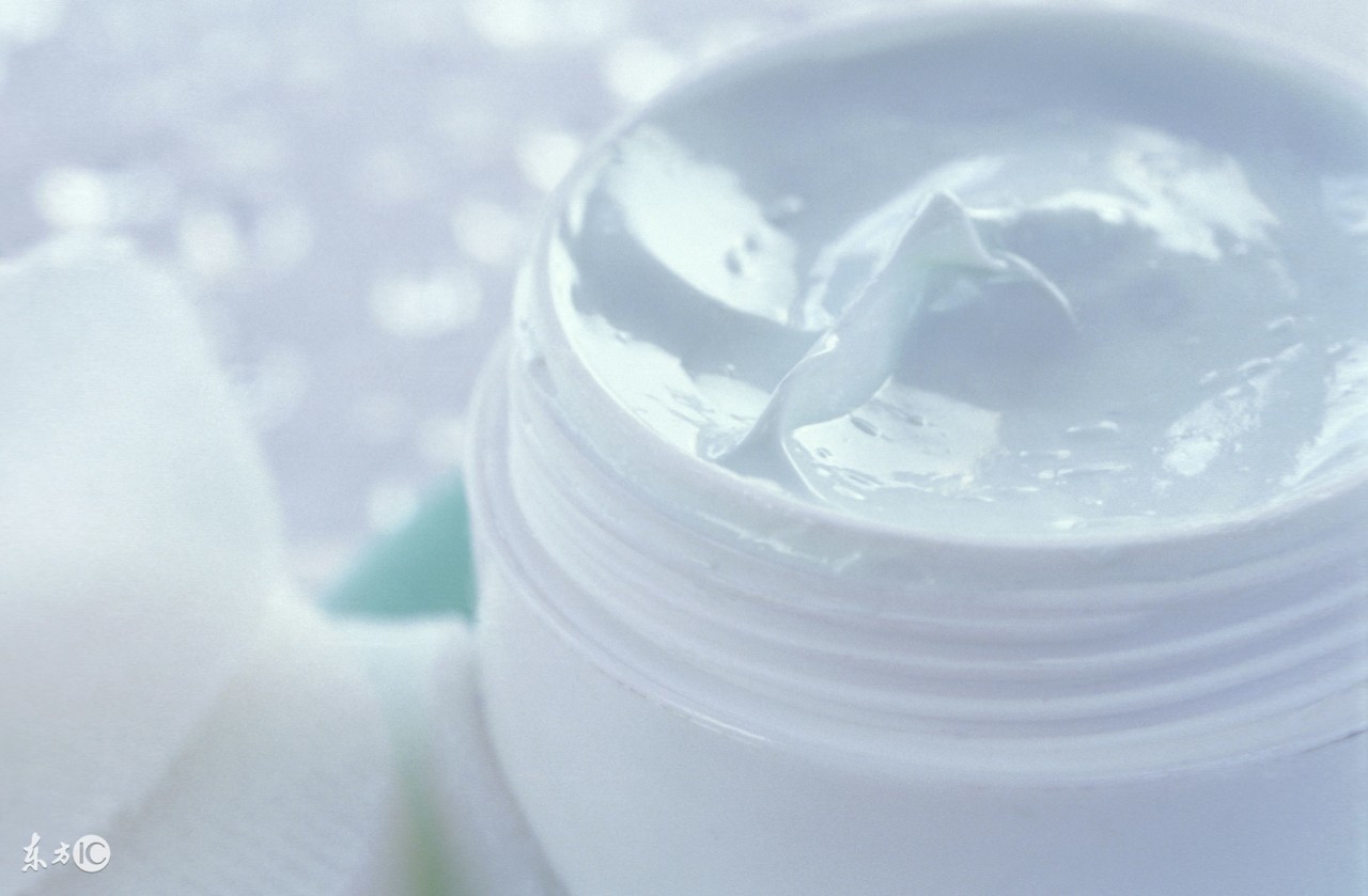 秋冬干皮保湿滋润面霜哪款好用呢,沙漠干皮用什么面霜