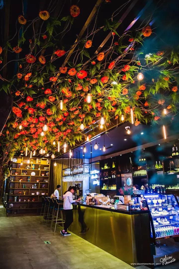 颜值爆表的几处玻璃花房,承载了姑娘们所有的“花房梦”!