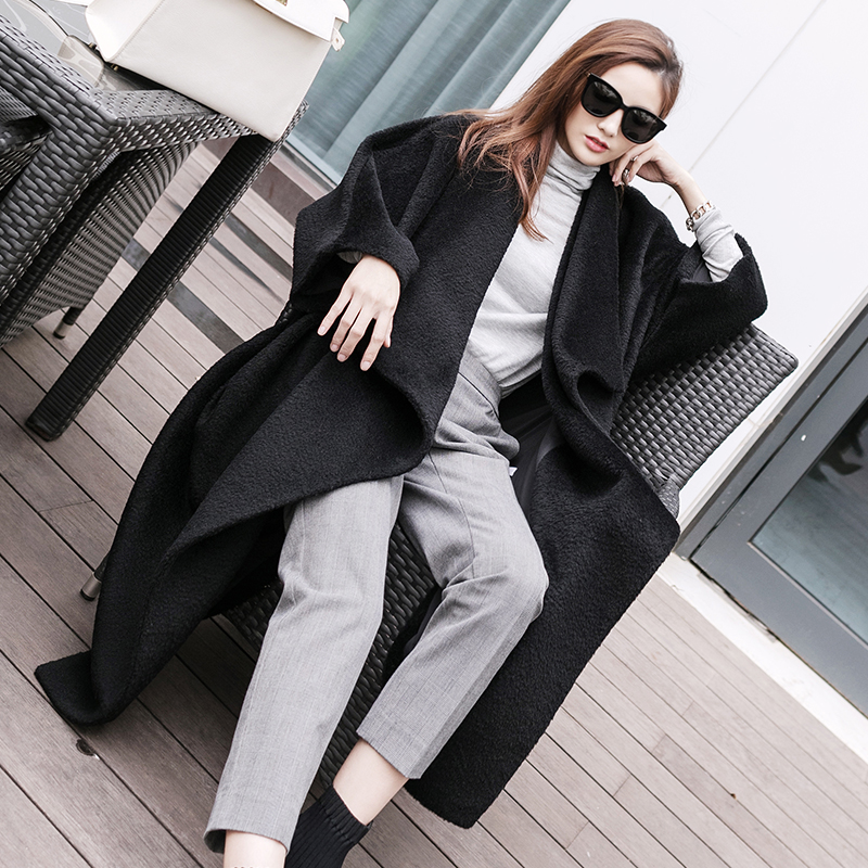 黑色羊绒大衣配牛仔裤,黑色羊绒大衣女中长款