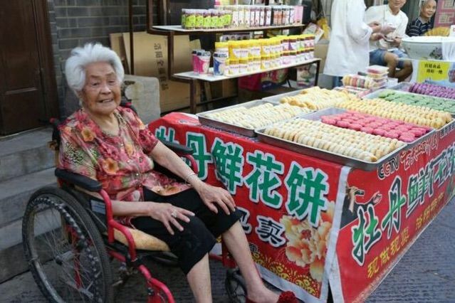 一个手机摄影师,一个摄影师日常记录生活