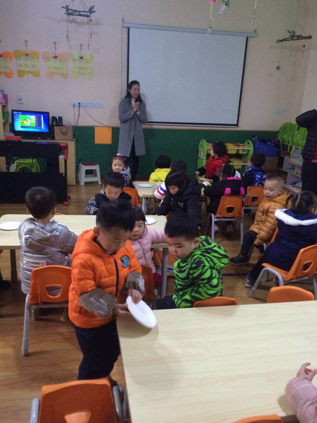 家长助教课文明礼仪幼儿园,家长助教幼儿园美术