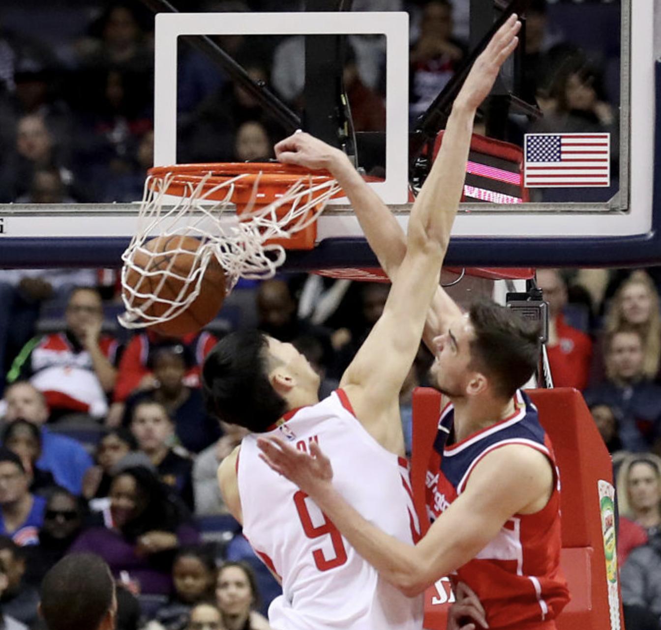 周琦三十五秒三失误,周琦3分