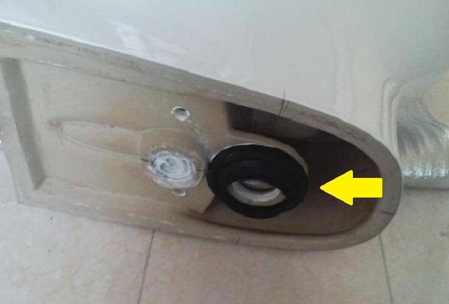 安装马桶正确的方法,安装马桶需要自己准备几个角阀