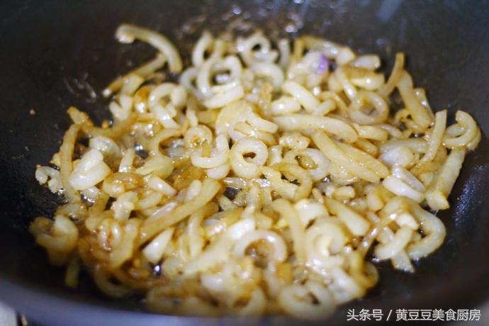 猪皮配什么菜炒最好吃,肉皮搭配什么炒