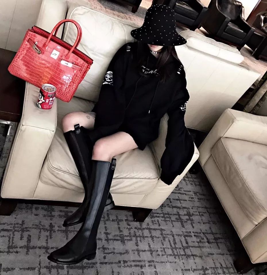 杨幂秋冬新款靴,杨幂热巴唐嫣同款