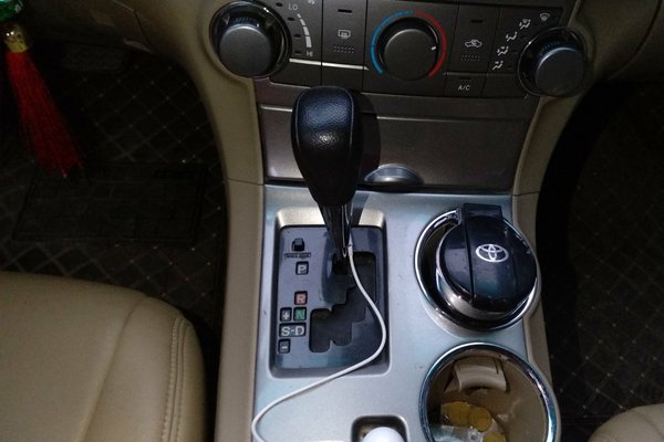 13款汉兰达紫金版有什么功能,13年汉兰达紫金版改装