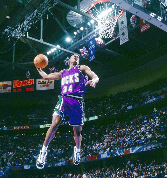 君子剑雷阿伦13年总决赛,雷阿伦属性