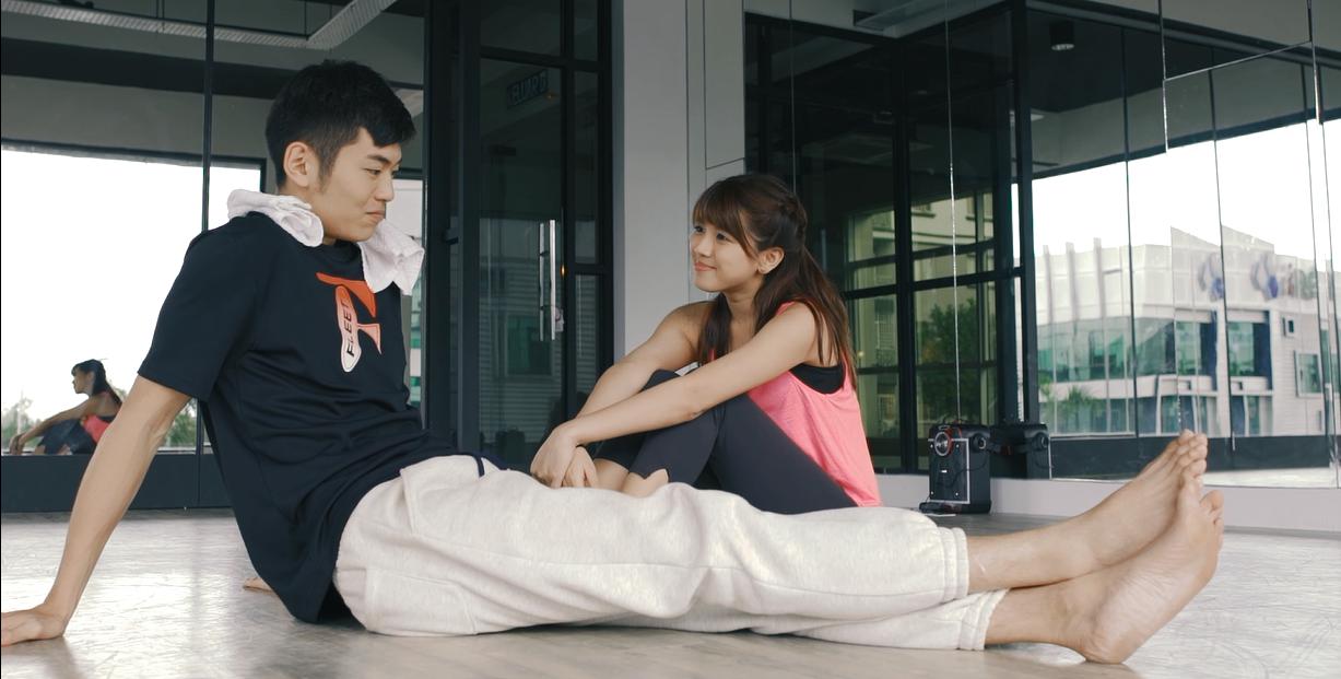 《恋人未满》将映：当温存邂逅激情，三个人的爱情是走是停？