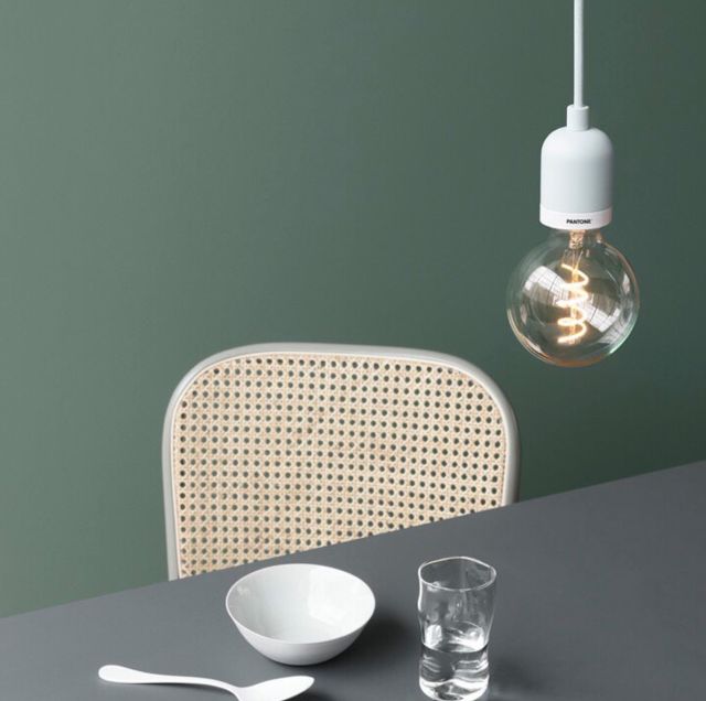 别再做百搭的人,别做一个廉价又百搭的人