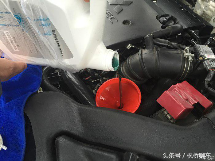 5万公里换变速箱油需要换滤芯吗,5万公里用什么方式更换变速箱油