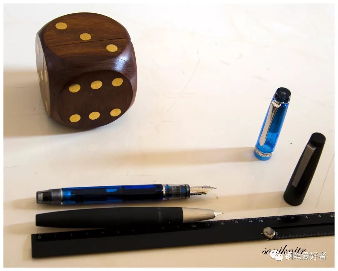 钢笔推荐凌美正姿钢笔,lamy凌美钢笔2000连写顺畅