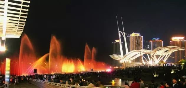 「滨海鲜闻」请回答，滨海2000-2018