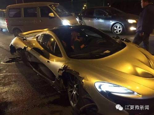 湖北大学生家暴女生,湖北一女大学生被家暴