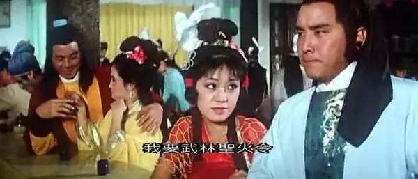 无厘头鼻祖，竟然是某大导演全家齐上阵黑武侠片的这部喜剧