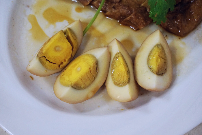 用一碗粥温暖一座城,用一锅温暖的粥来暖昨天的冷