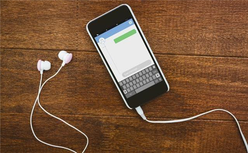 苹果输入法隐藏小技巧,ios输入法下边的空白框怎么隐藏