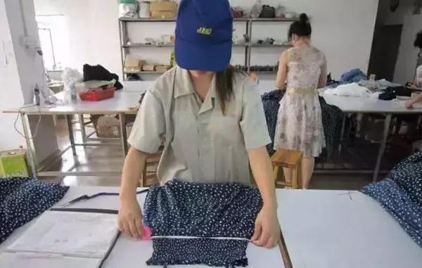 深圳服装档口现状,线下店铺太贵了