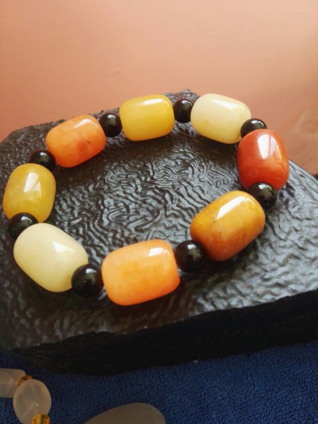 金丝玉到底有没有价值啊,金丝玉这几年为什么那么便宜