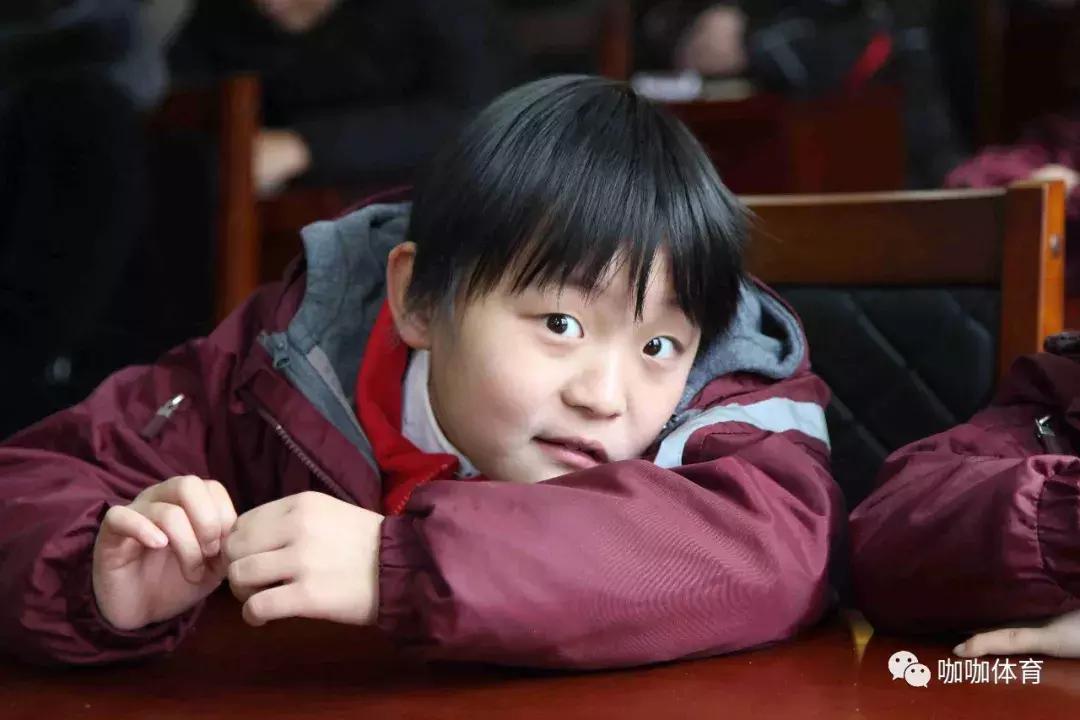 这所学校建成没几年，就被定为全国足球特色学校，厉害了！