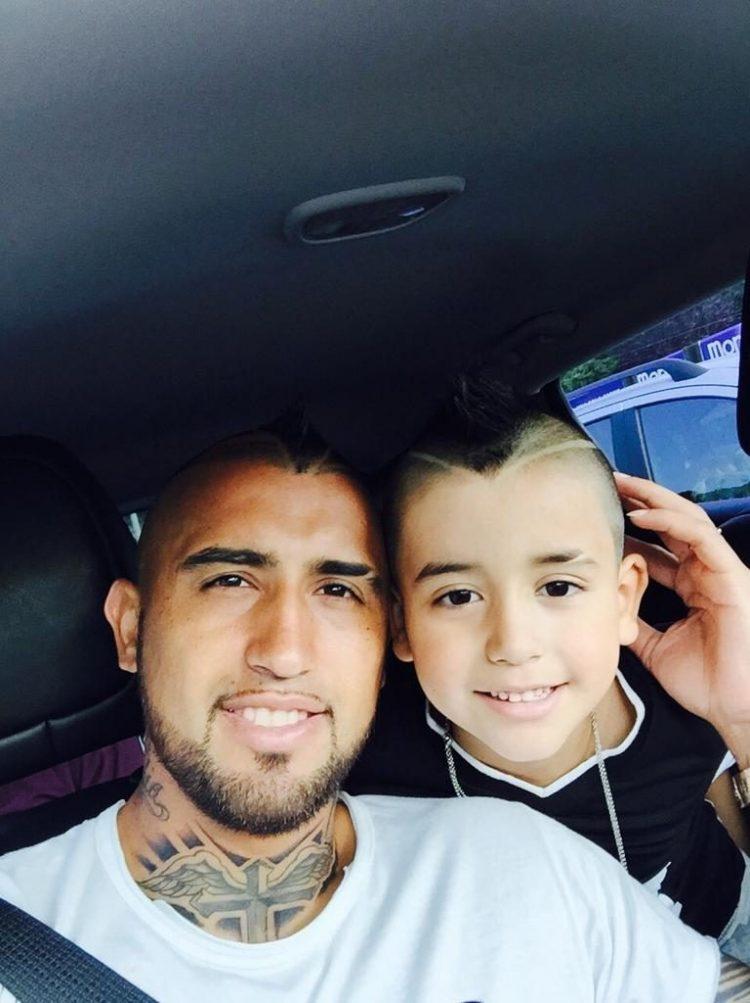 比达尔亲儿子荣升“坑爹届”新星，为涨粉拿亲爹当活招牌