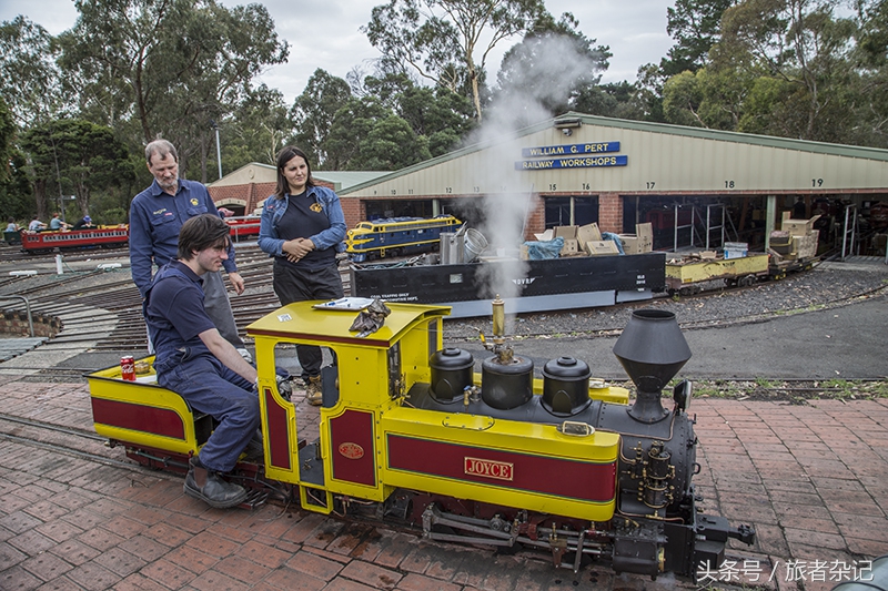 铁轨小火车亲子乐园,钻石铁轨迷你世界